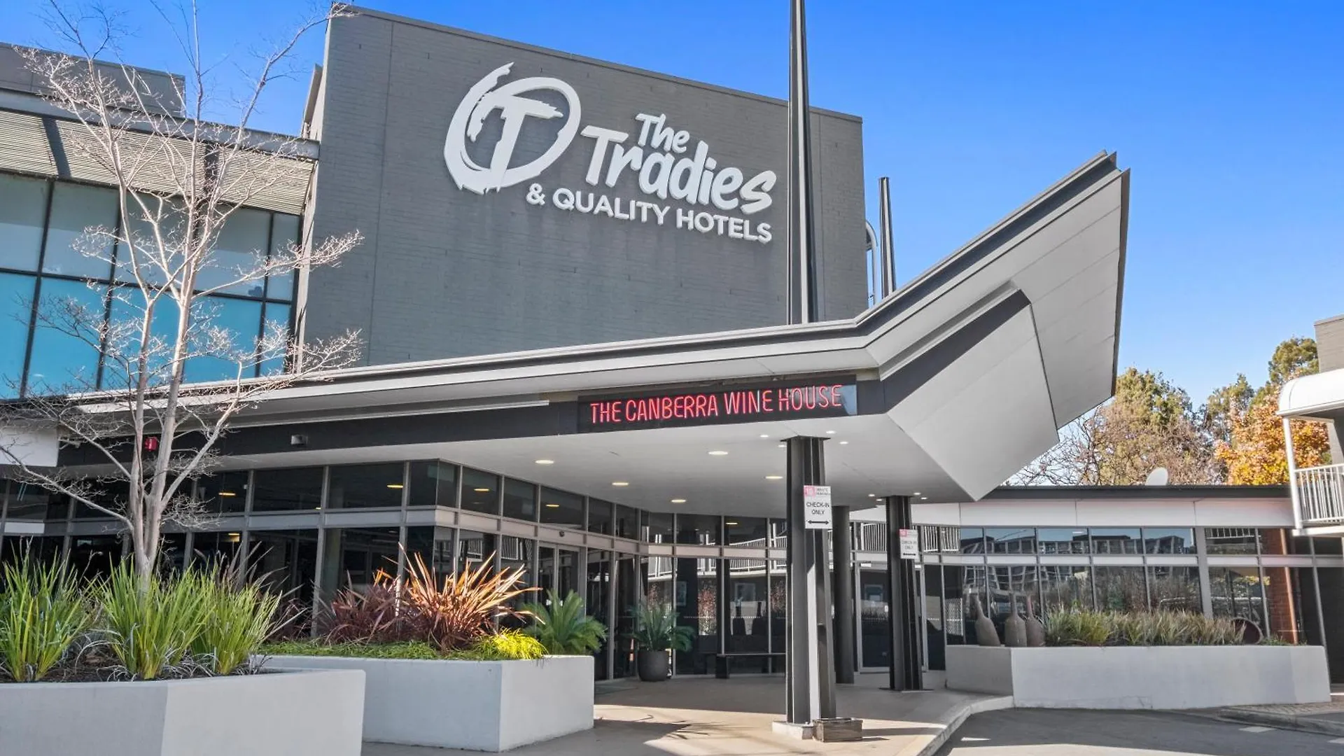 Quality Hotel Dickson Canberra 4*,  Australia